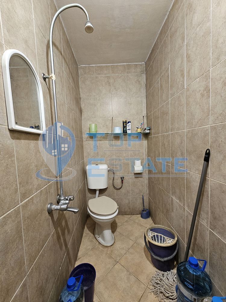 Птицеферма с разработен бизнес, ФЕЦ и оборудване, готова за работа в област Велико Търново - 0