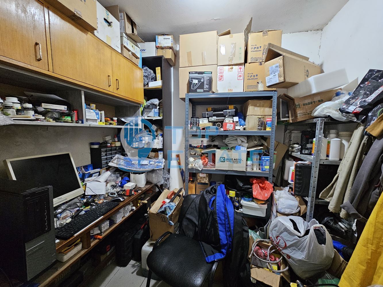 Птицеферма с разработен бизнес, ФЕЦ и оборудване, готова за работа в област Велико Търново - 0