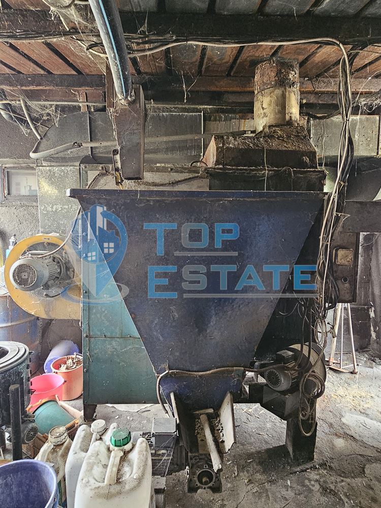 Птицеферма с разработен бизнес, ФЕЦ и оборудване, готова за работа в област Велико Търново - 0