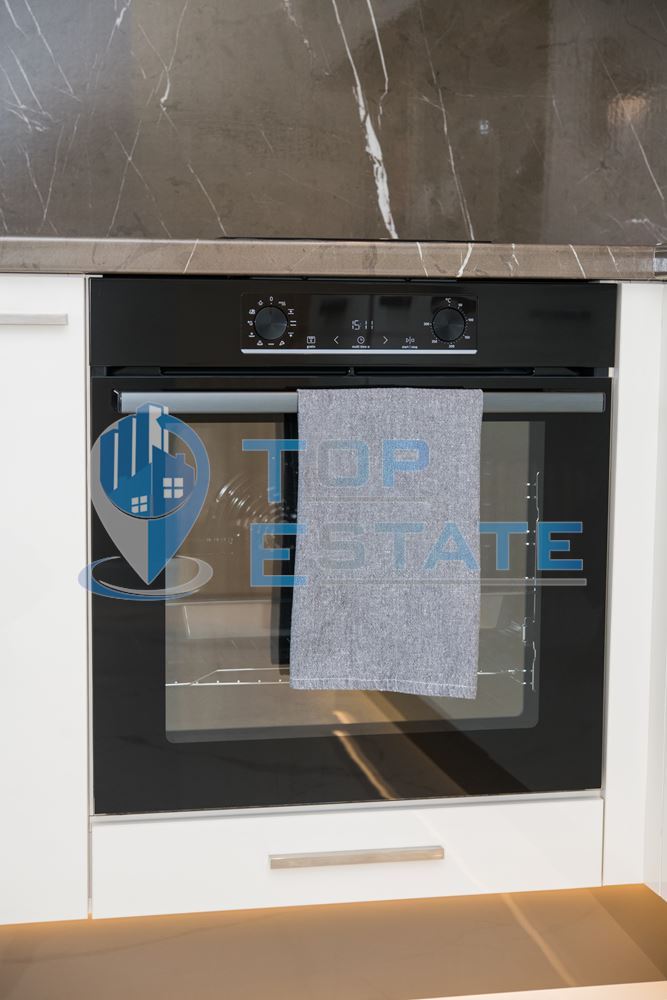 Двустаен, новопостроен, луксозен, газифициран апартамент с надземно паркомясто под наем в квартал Бузлуджа, град Велико Търн - 0