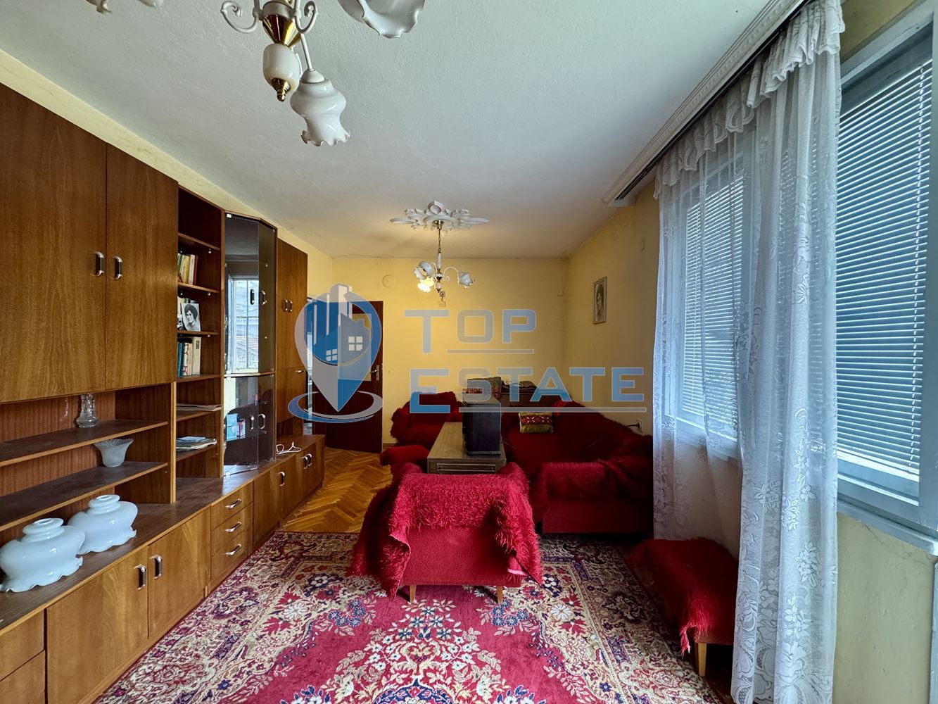 Многостаен апартамент с таванска боксониера в град Горна Оряховица, област Велико Търново - 0