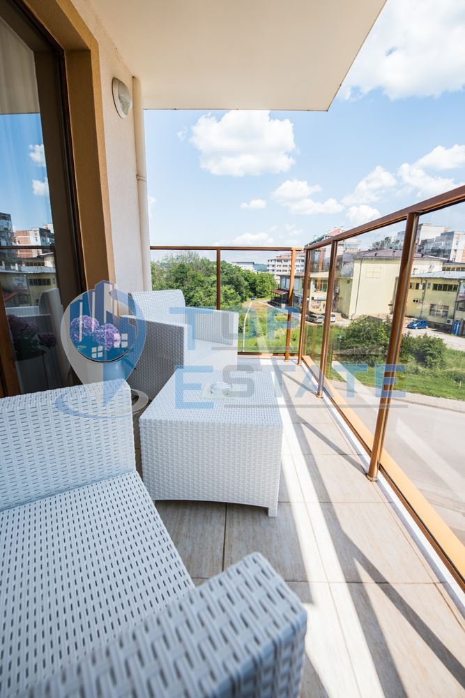 Двустаен, новопостроен, луксозен, газифициран апартамент с надземно паркомясто под наем в квартал Бузлуджа, град Велико Търн - 0