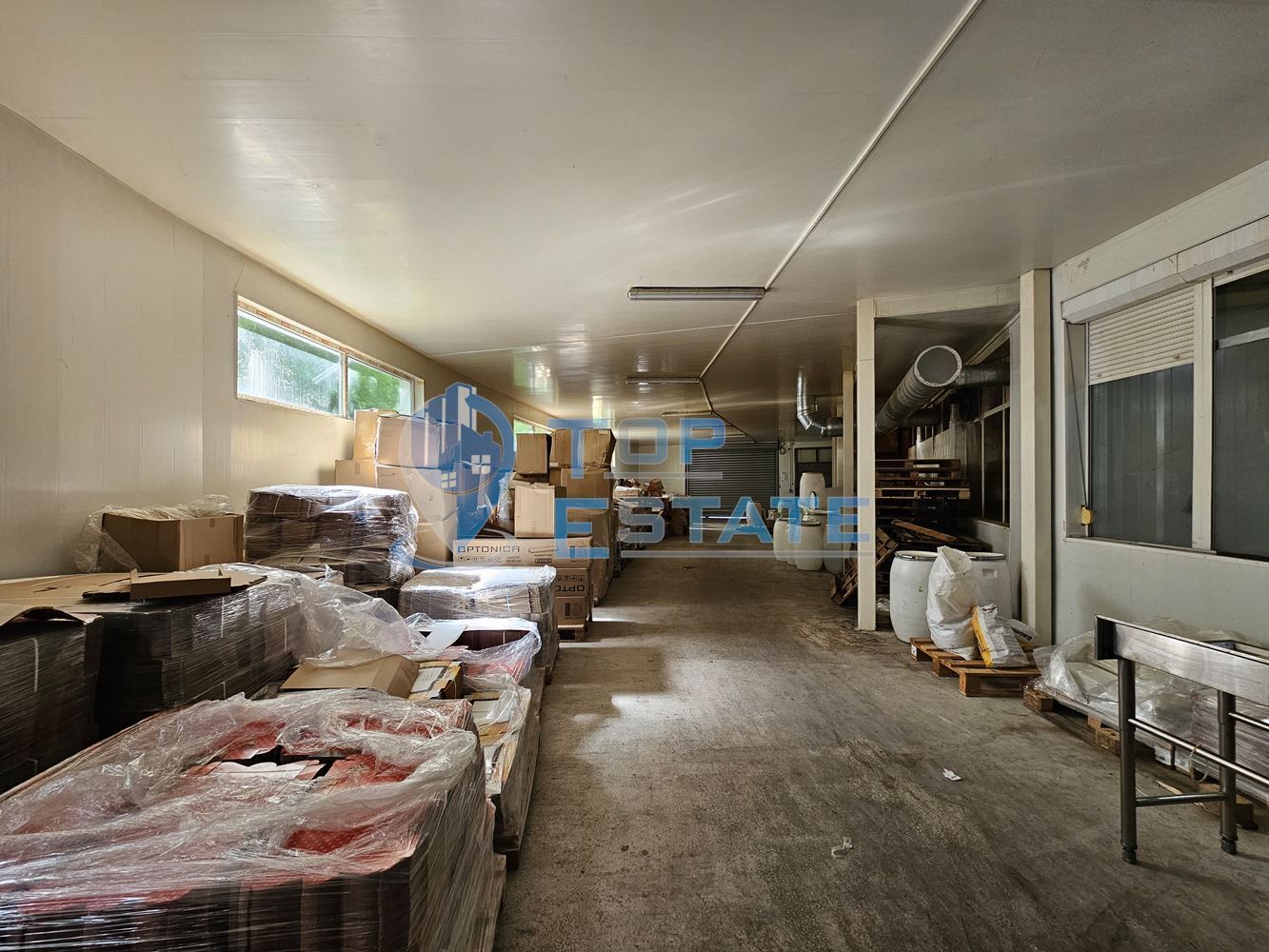 Промишленa сграда със собствен трафопост на главен път Русе - Свиленград в село Поликраище - 0