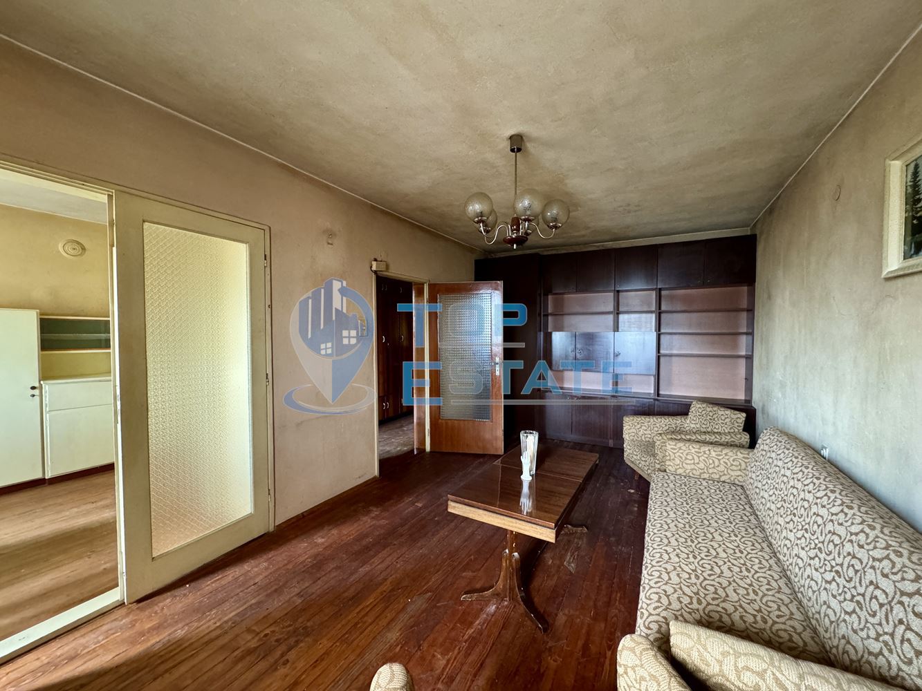 Многостаен тухлен апартамент с гараж в град Полски Тръмбеш, област Велико Търново - 0