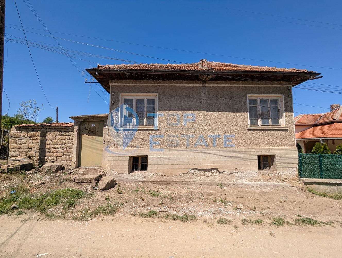 Едноетажна къща на спокойна улица в село Джулюница, обл. Велико Търново - 0
