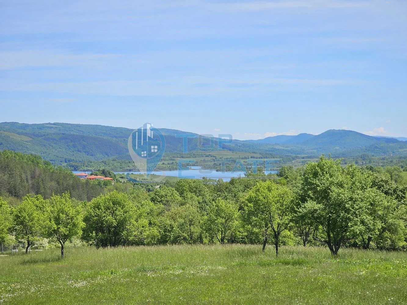 Новопостроена луксозна къща с прекрасна панорама към яз. Йовковци в Еленския Балкан - 0