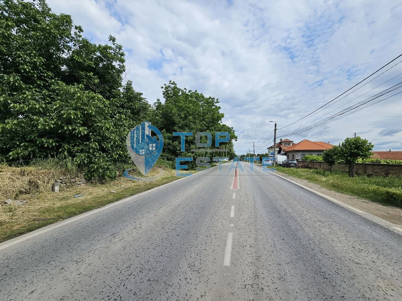 Парцел в регулация на главен път Русе - В. Търново в село Поликраище, общ. Горна Оряховица - 0