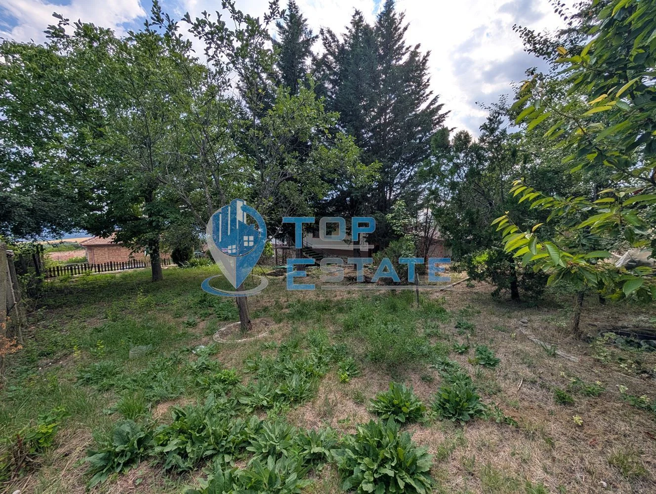 Двуетажна къща ново строителство с гараж в село Черни бряг - 0