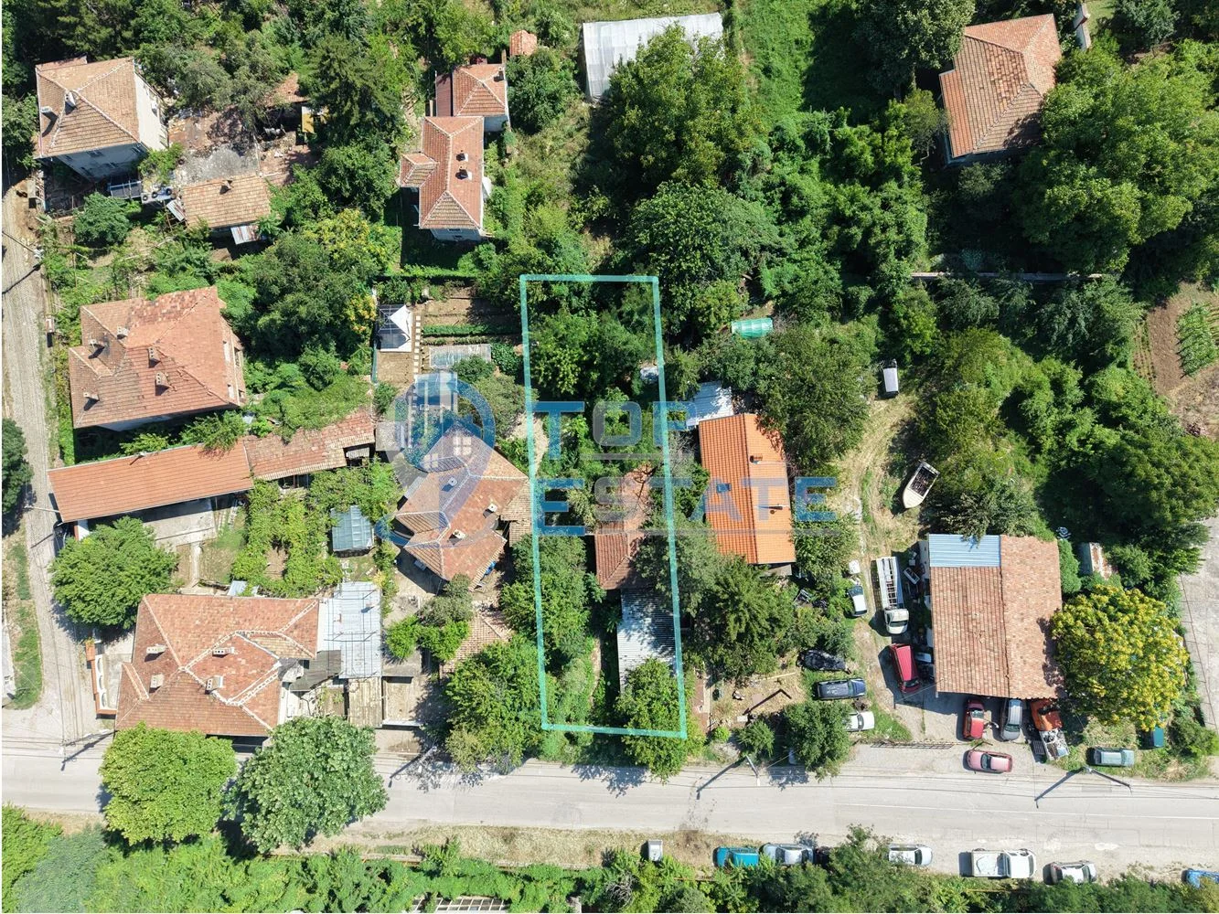 Парцел в регулация със стара къща в град Горна Оряховица, област Велико Търново-0 Парцел в регулация със стара къща в град Горна Оряховица, област Велико Търново - 0