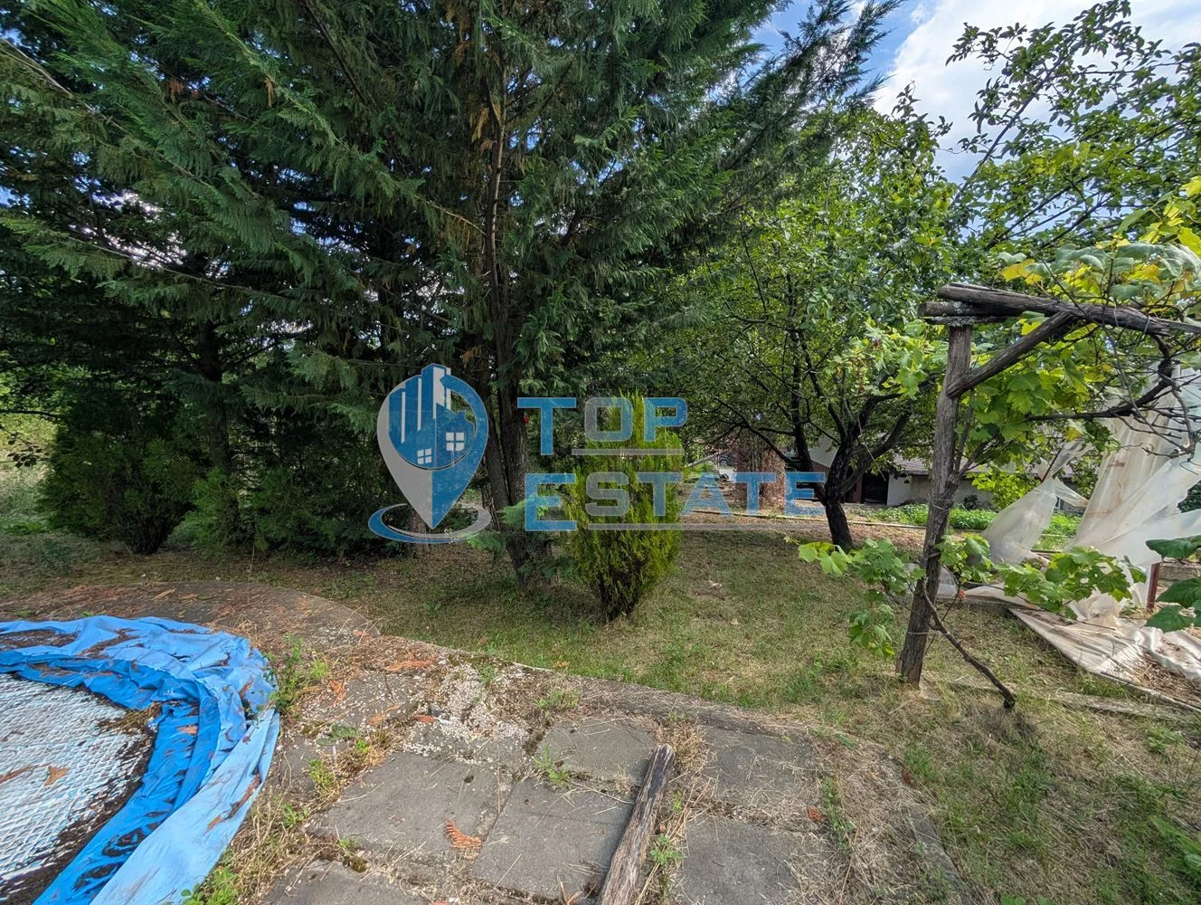 Двуетажна къща ново строителство с гараж в село Черни бряг - 0