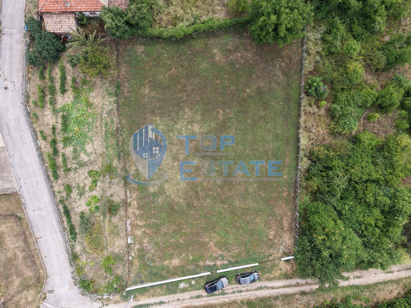 Парцел в регулация за жилищно строителство в град Лясковец - 0