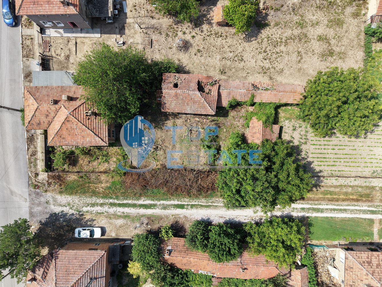 Двуетажна тухлена къща в село Драгомирово - 0