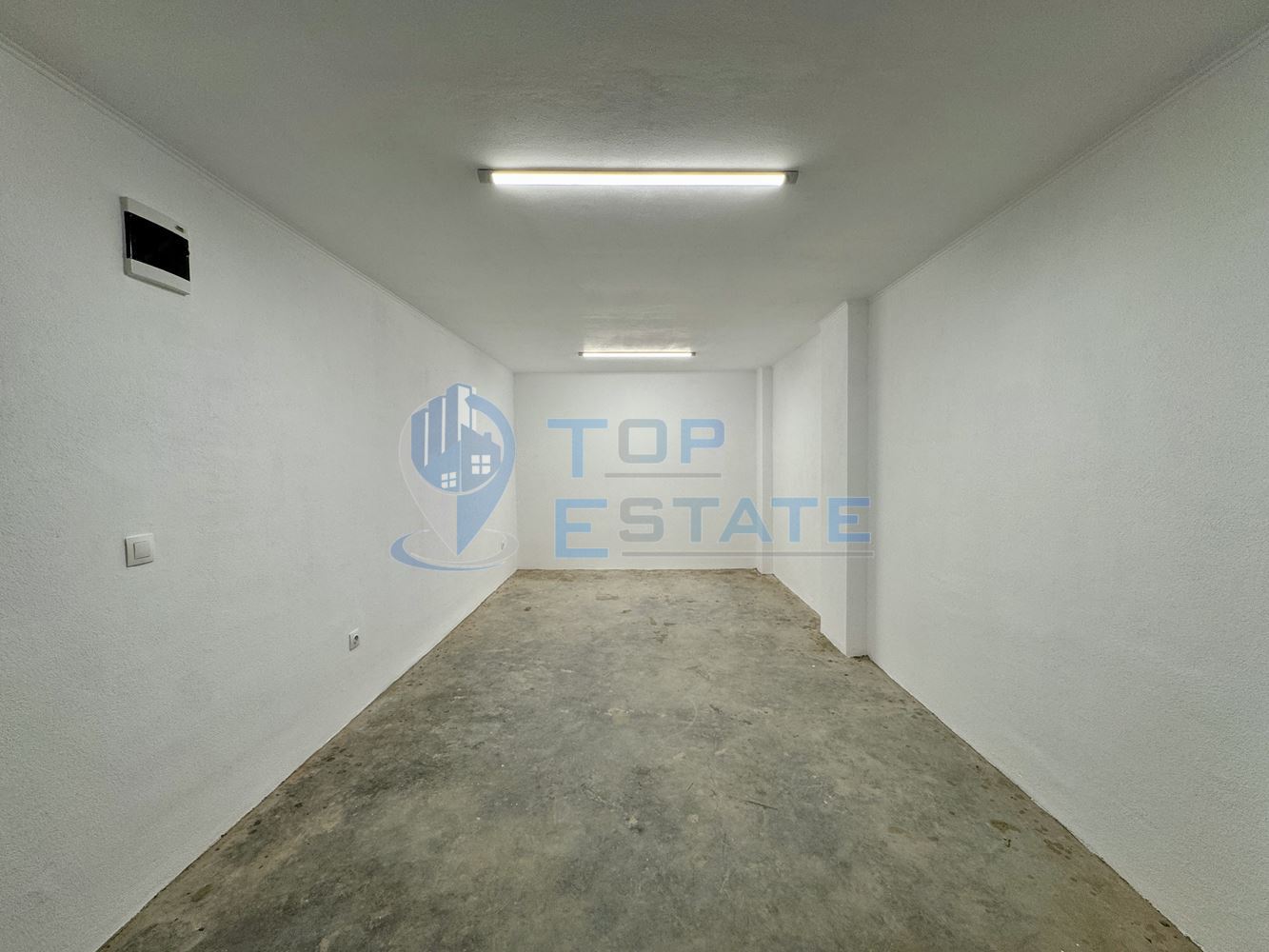 Гараж в сграда ново строителство, кв. Зона Б, гр. Велико Търново - 0