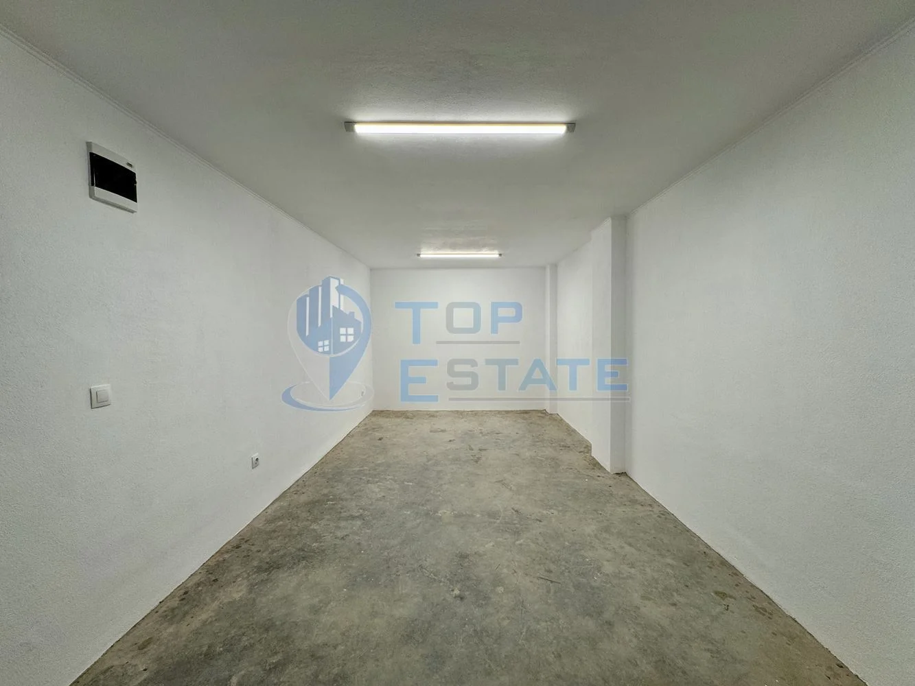 Гараж в сграда ново строителство, кв. Зона Б, гр. Велико Търново - 0