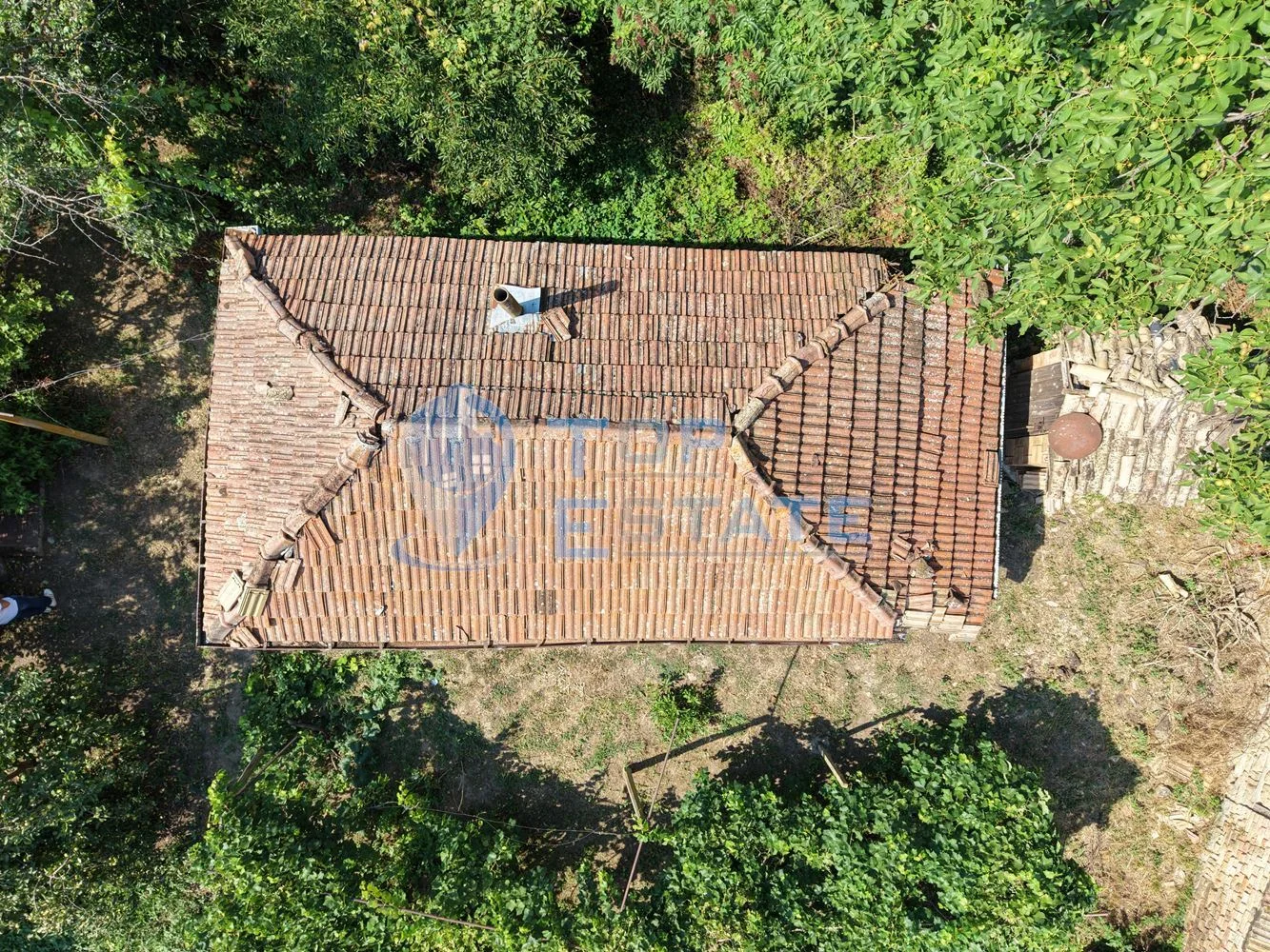 Парцел с къща и кладенец в село Кесарево - 0