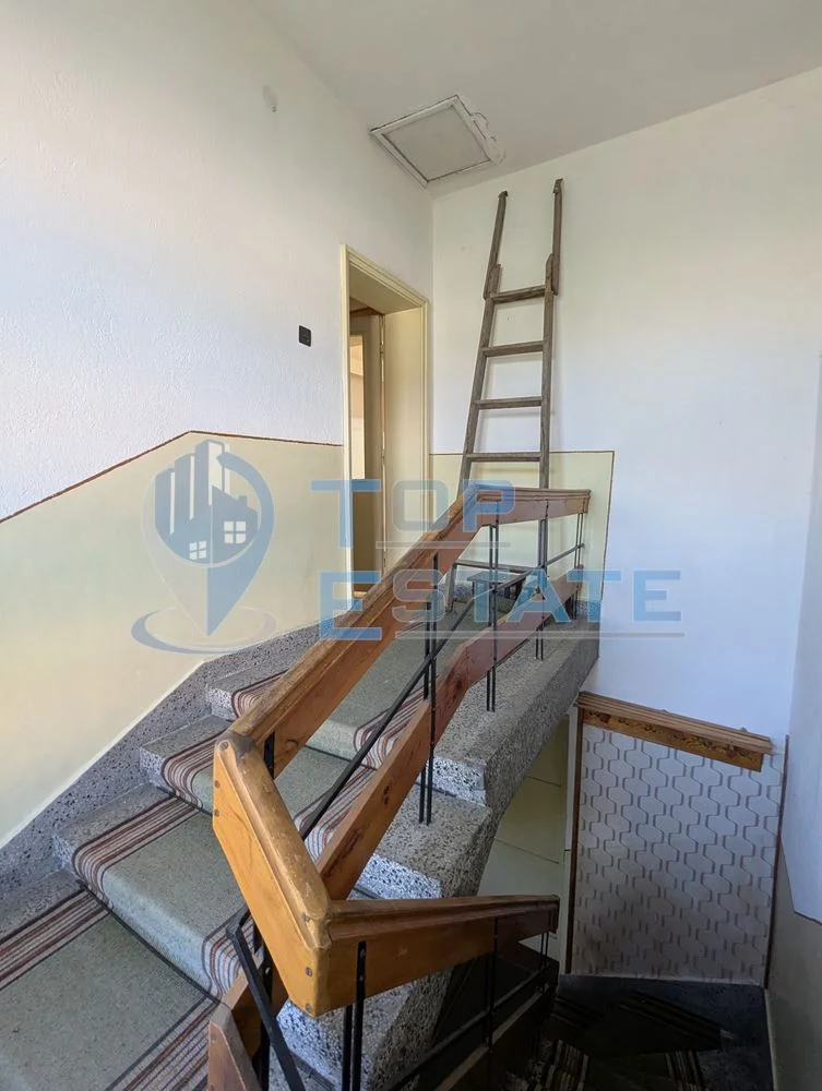 Двуетажна масивна къща в град Килифарево, област Велико Търново - 0