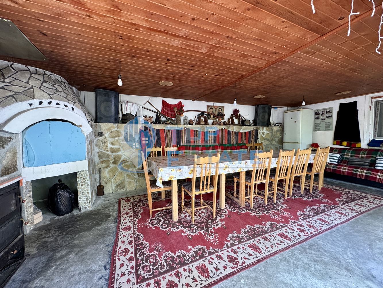 Две къщи в голямо дворно място в село Туркинча, област Габрово - 0