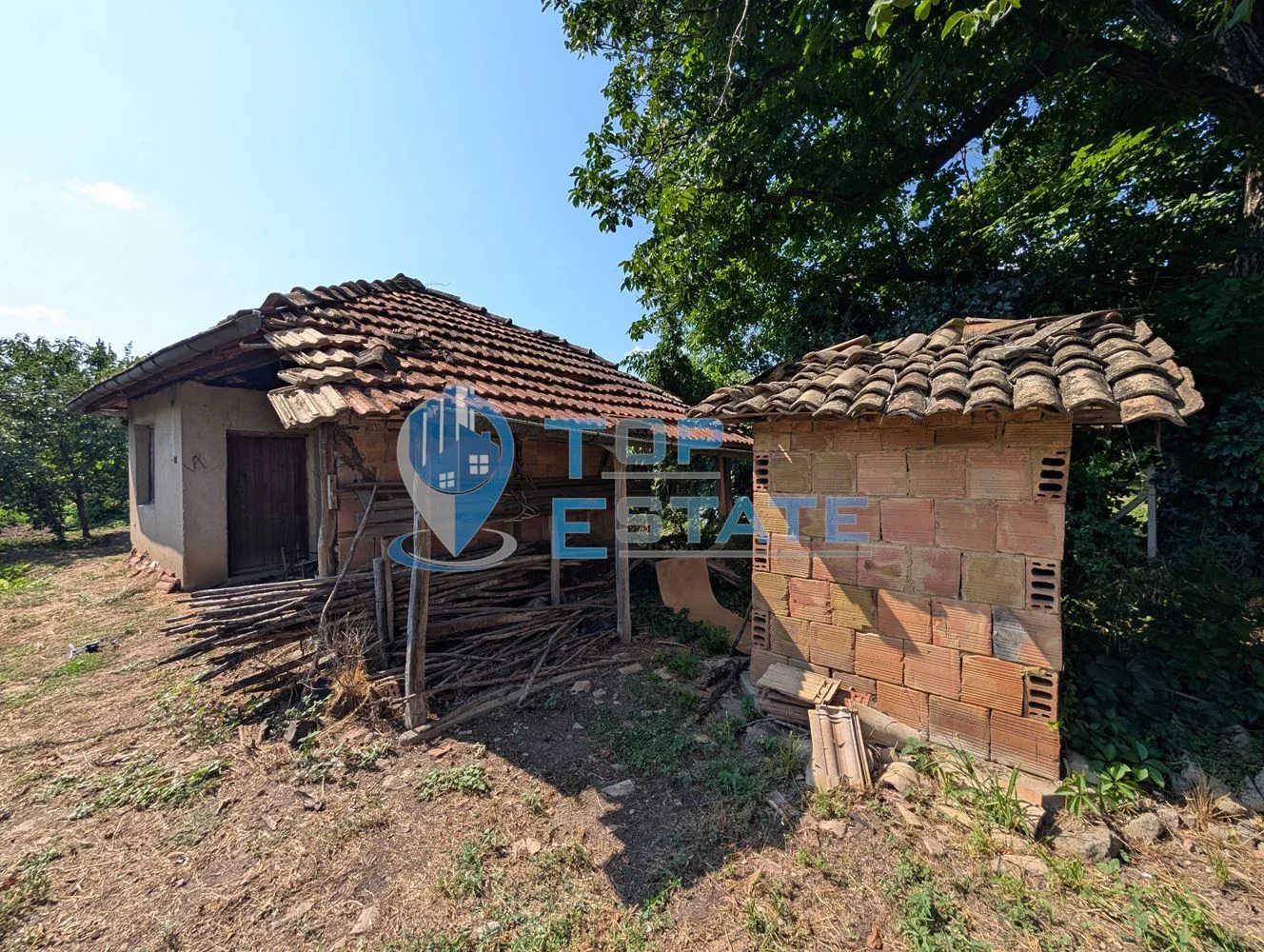 Парцел с къща и кладенец в село Кесарево - 0