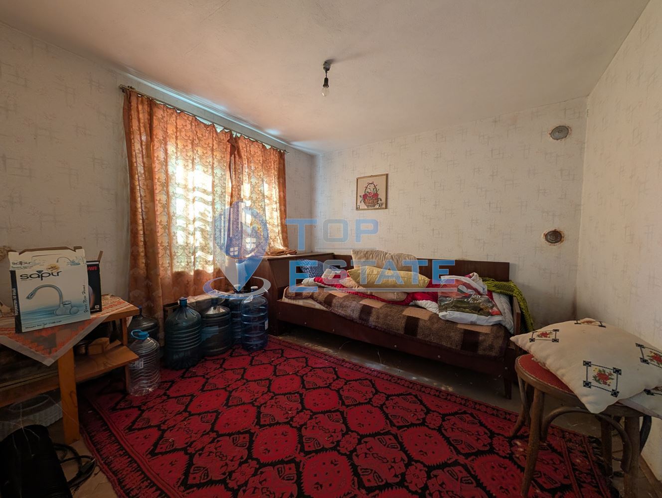 Двуетажна тухлена къща с гараж и кладенец в село Полски Сеновец - 0