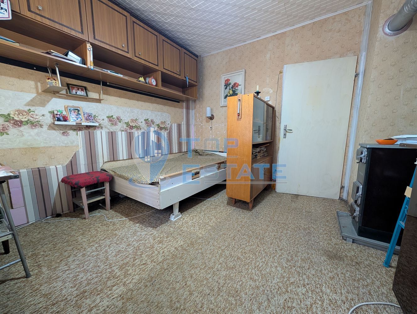 Тристаен апартамент с гараж в санирана сграда в град Горна Оряховица - 0