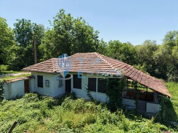 Две къщи в село Сушица - 0