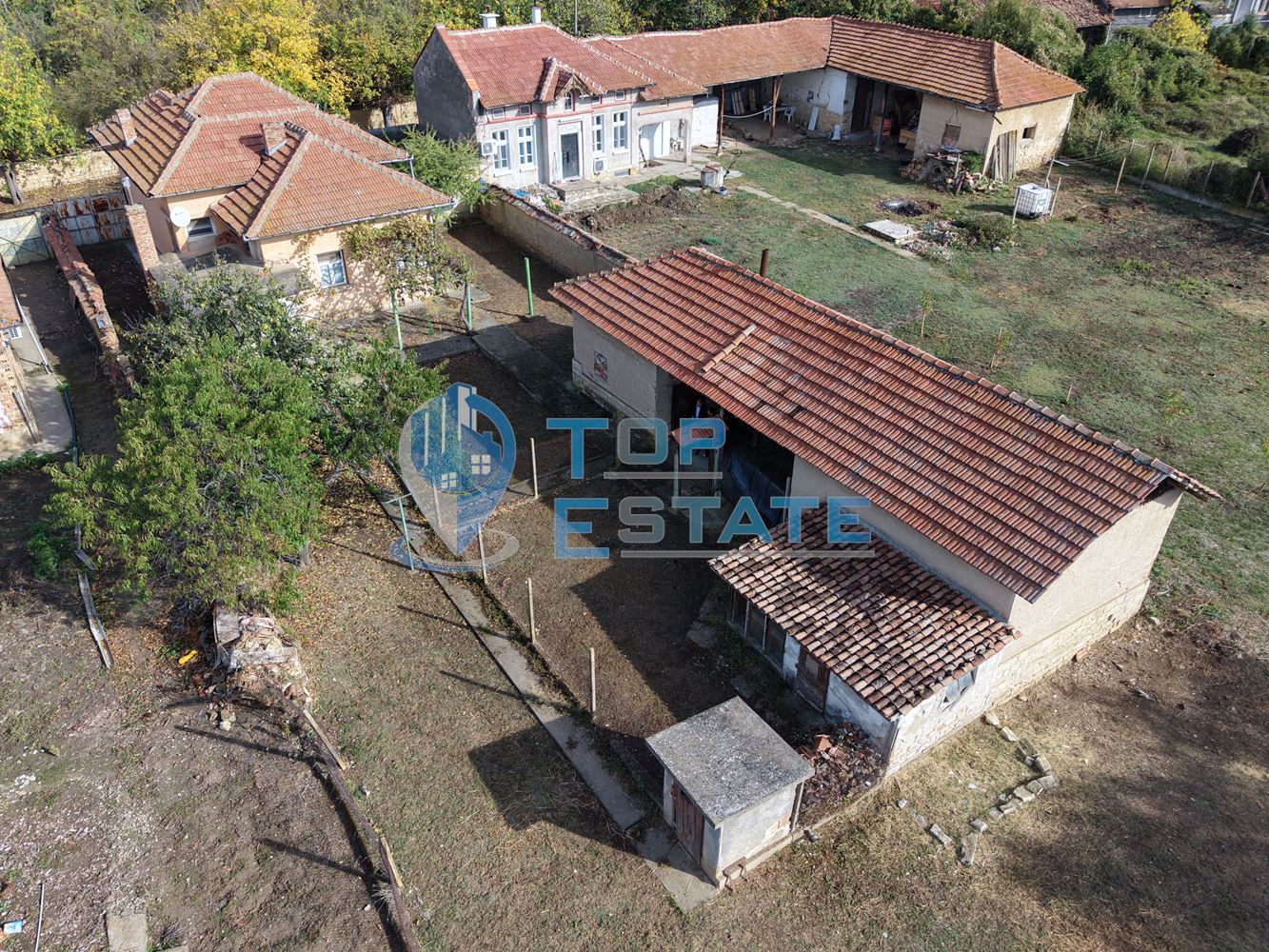 Здрава тухлена къща с три спални в село Драганово, област Велико Търново - 0