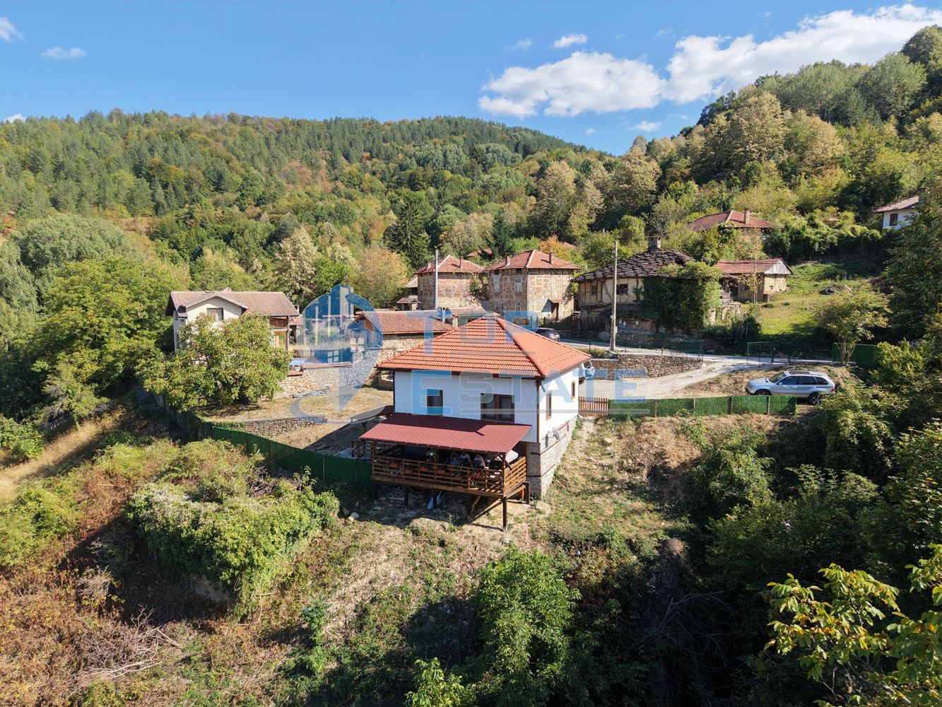 Реновирана къща с прекрасна панорама в Тревненския балкан - 0