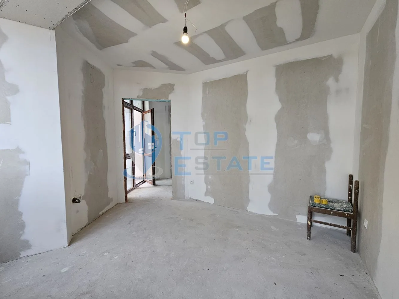 Двустаен апартамент, ново строителство, в ж.к. Бузлуджа, гр. Велико Търново - 0